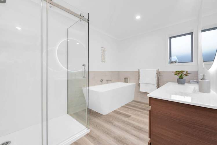 77 Karaka Road Beachlands_18