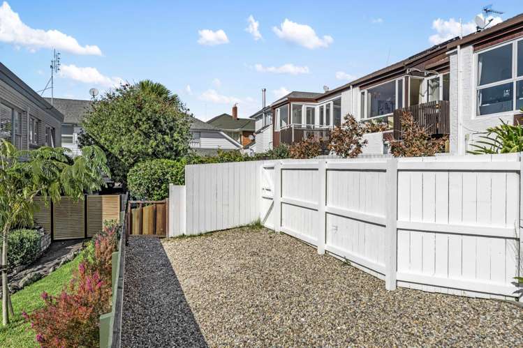 2/84 Long Drive St Heliers_24