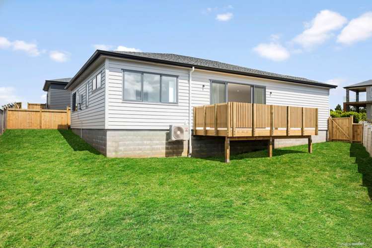 61 Discovery Drive Gulf Harbour_11