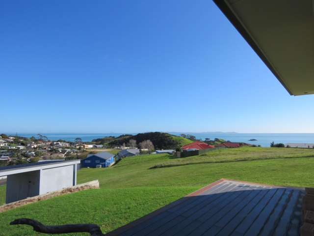 10 Freyja Crescent Coopers Beach_2