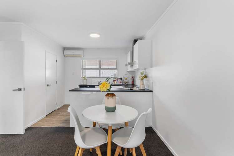 2/86 Archers Road Glenfield_15