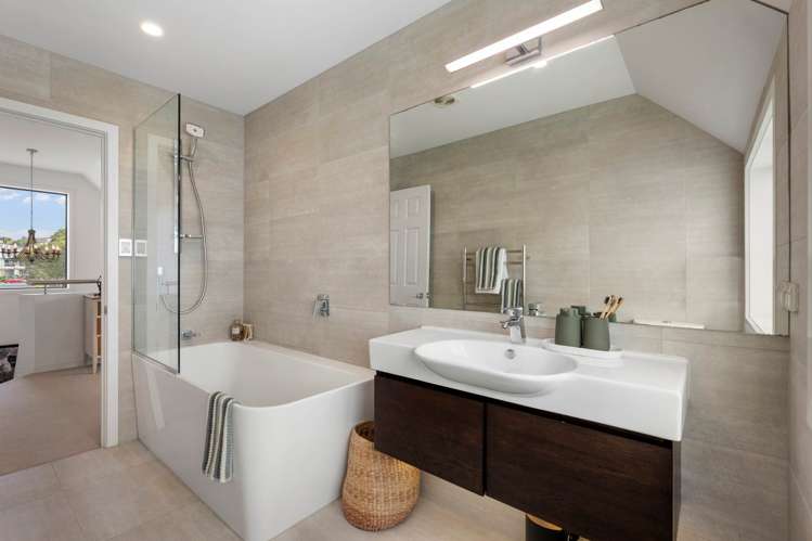 16 Komaru Street Remuera_19