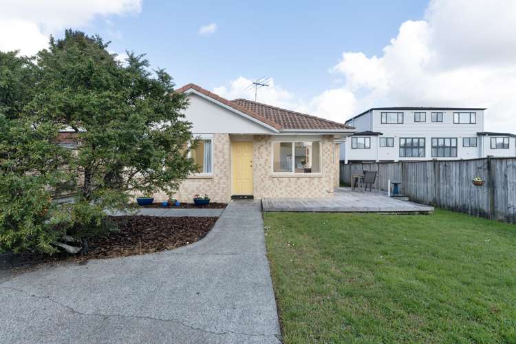 121A Moore Street Howick_13