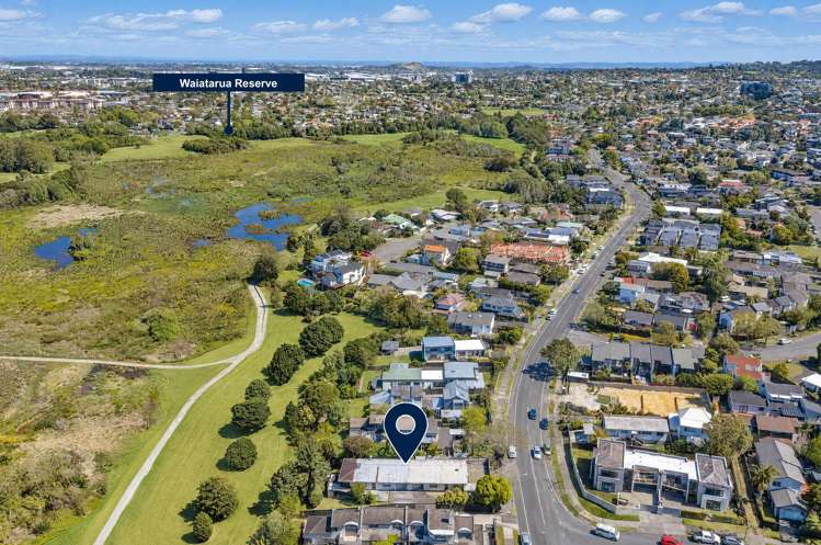 1 and 2, 119 Grand Drive Remuera_24