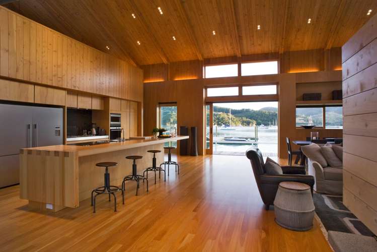 Manawaora Road Russell Surrounds_15