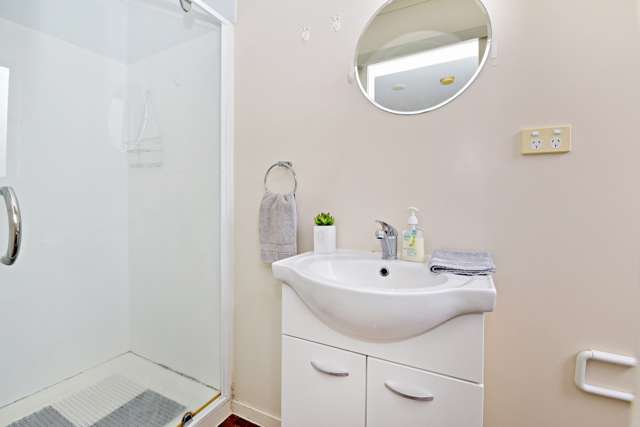 326/26 Morningside Drive Morningside_4