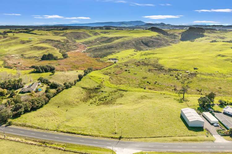 402 Baylys Coast Road_1