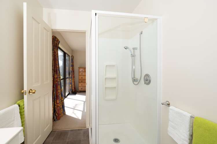 347 Milton Road South Elgin_14