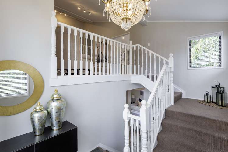 35 Pickwick Parade Mellons Bay_5