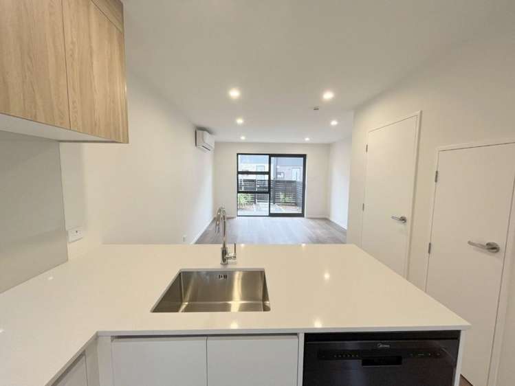  6/327 Glengarry Road_0