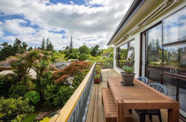 186 The Ridgeway Stoke_18