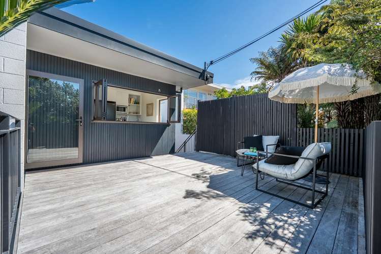 2/86 Seaview Road Castor Bay_2