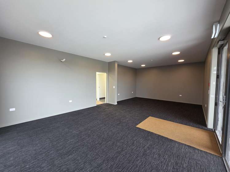 98 Francella Street Bromley_5