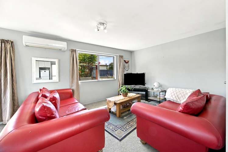 64 Cuffs Road Wainoni_20