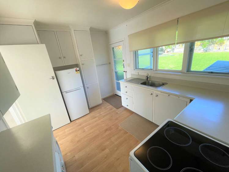 1/4a Corrella Road Belmont_7