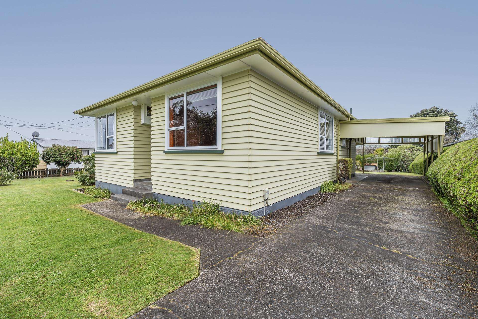 82 Strange Street Waitara_0