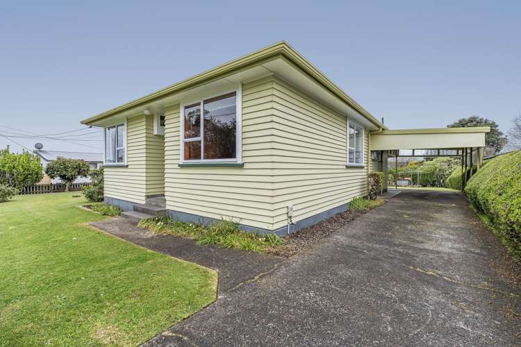 82 Strange Street Waitara_0