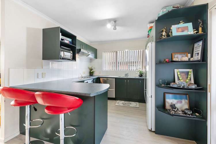 560 Massey Road Mangere_10