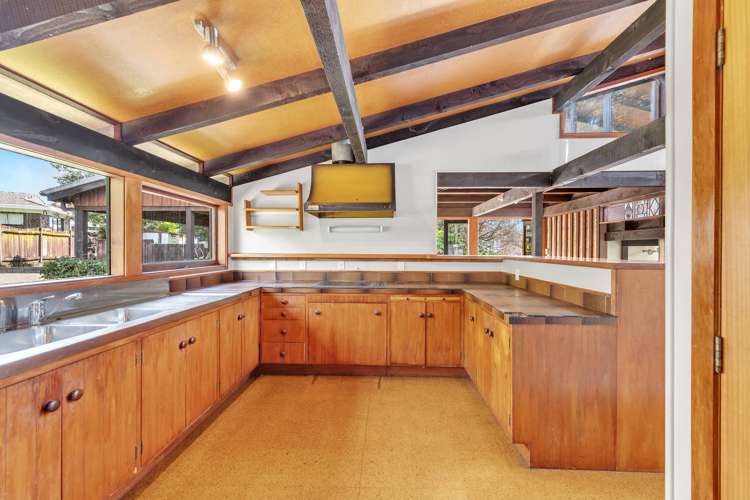 35 Rushgreen Avenue Pahurehure_13