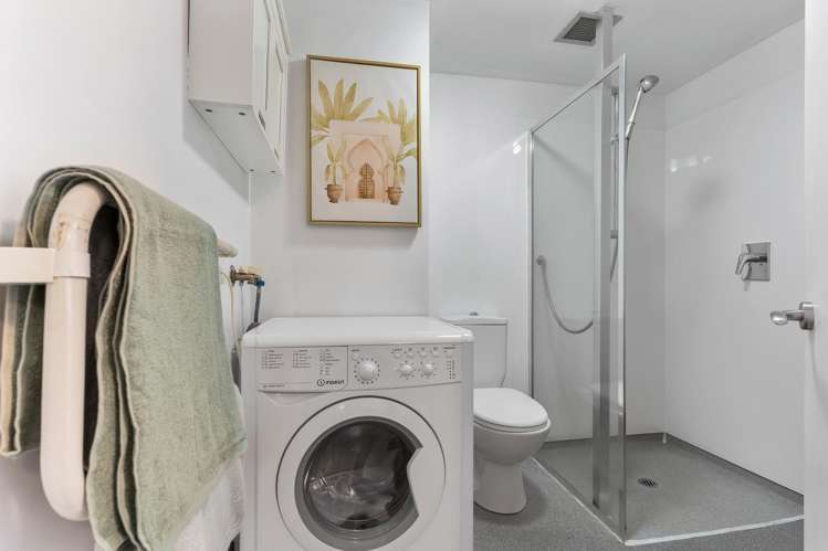 8B/18 Scotia Place Auckland Central_11