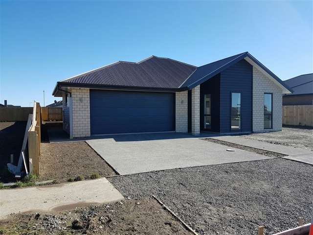 21 Edwin Ebbett Place Wigram_3