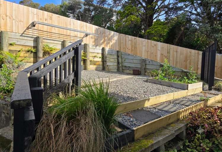 8A Devon Place Cannons Creek_21