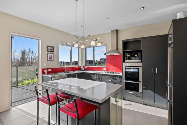 12 Lake View Place Fairhall_13