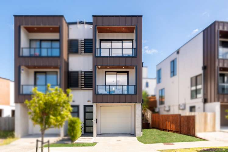 13 Waka Street Albany Heights_2