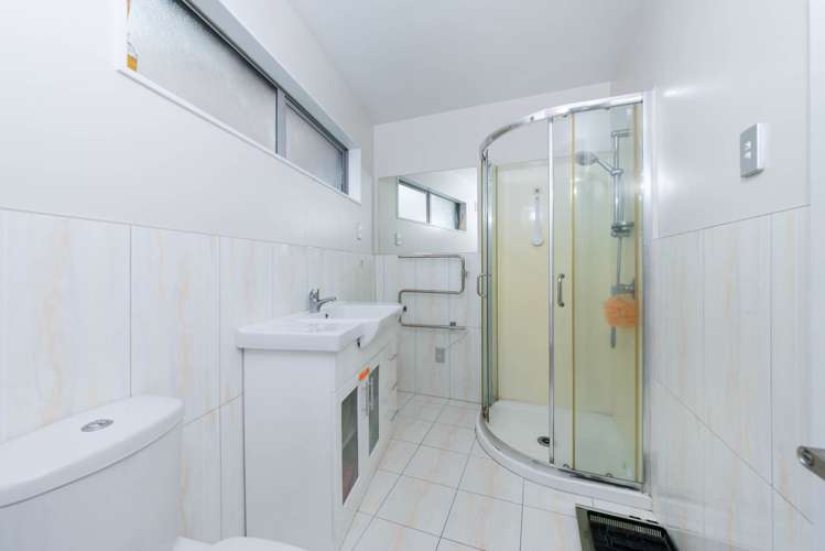 693a East Coast Road Browns Bay_10