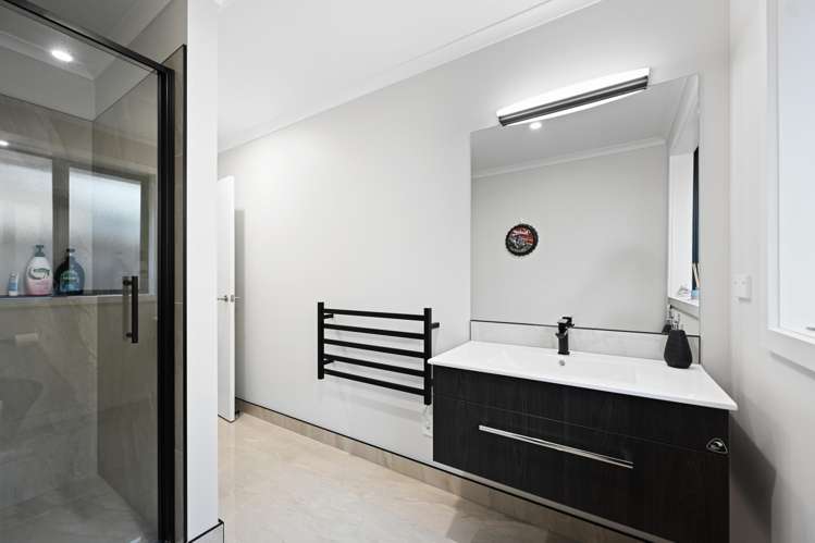 7 Benjamin Avenue Rototuna North_14