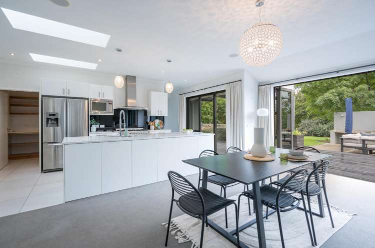 2 Ashfield Place Richmond_18