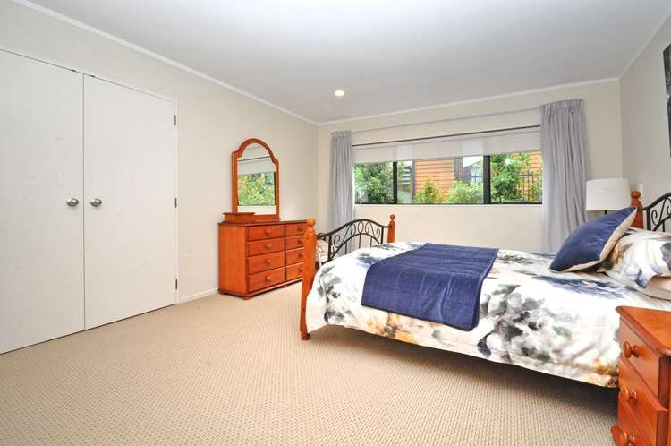 2/56 Potter Avenue Northcote_13