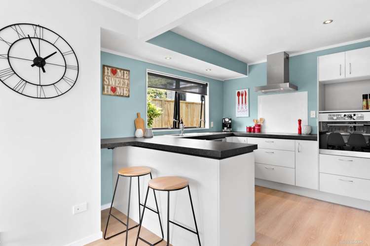 3/10 Corrella Road Belmont_7