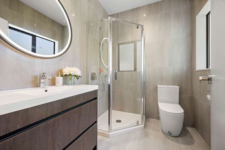 50A Castleton Street Birkdale_13