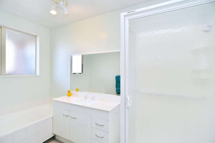 1/53 Kintyre Drive Broomfield_13