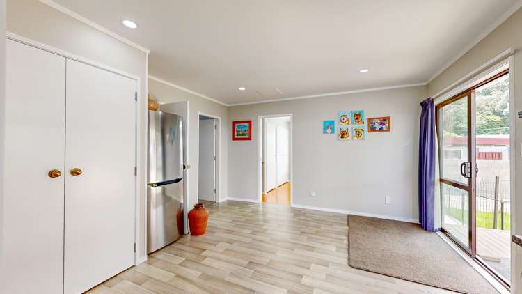 7 West Crescent Te Puru_22