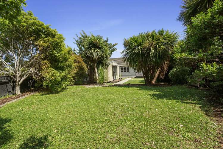 12a Naenae Road Naenae_1