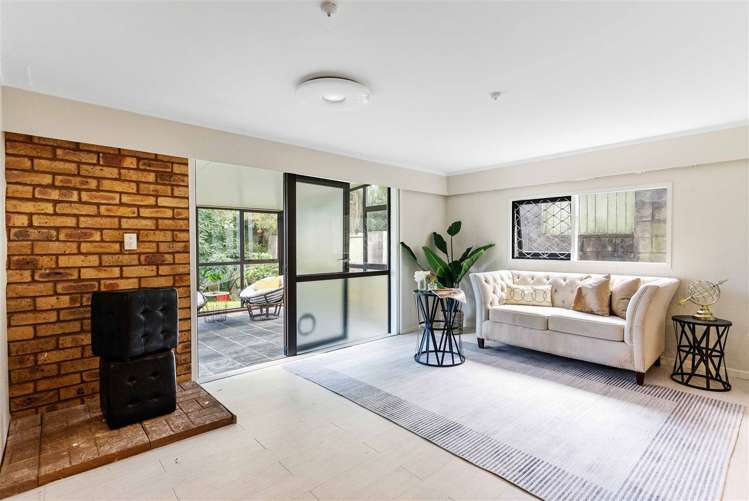 5 Odette Road Totara Vale_12