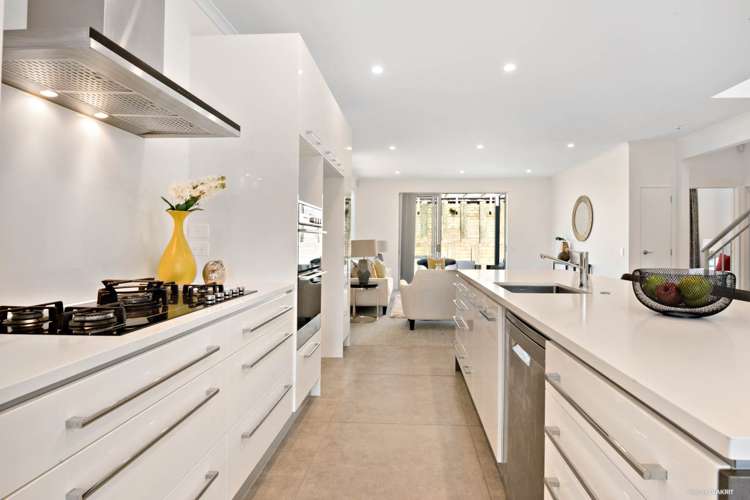 76 Mackay Drive Greenhithe_5