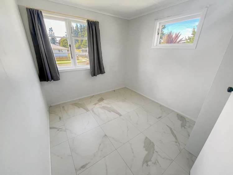 8 Stirling Place 11139_2