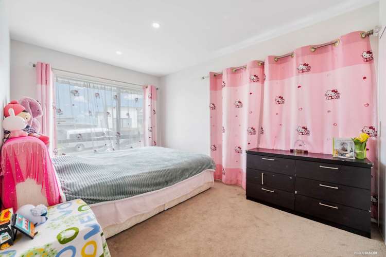 54 Ascension Crescent Orewa_17