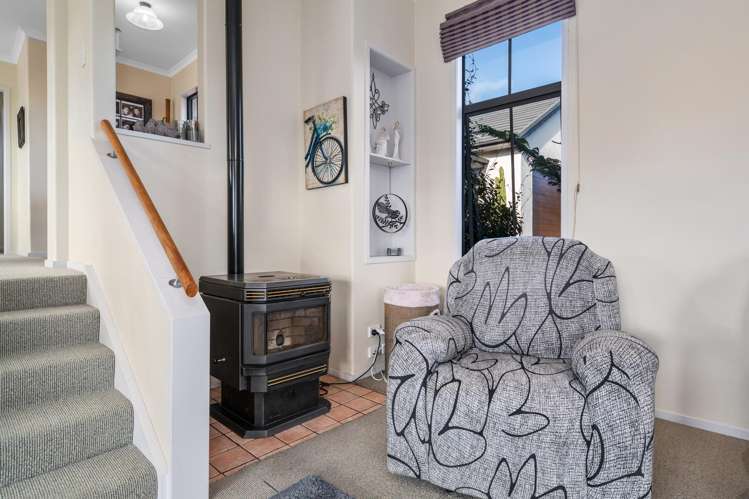 2 Holcombrooke Lane Welcome Bay_6