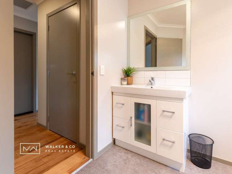 7 Percy Kinsman Crescent Riverstone Terraces_11