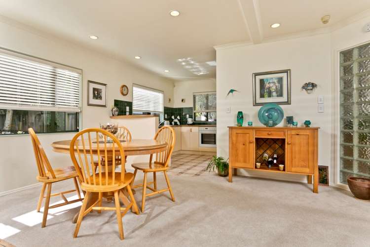 2/84 Lake Road Northcote_6