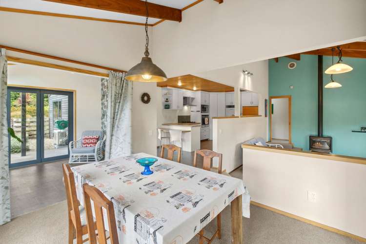 10 Redwood Crescent Westown_6