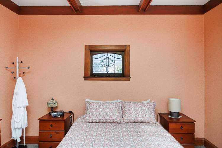 8 Burns Avenue Takaro_17