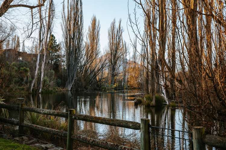 70 Lagoon Avenue Albert Town_26