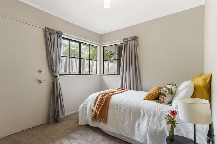 9a Dasent Street Karori Central_17