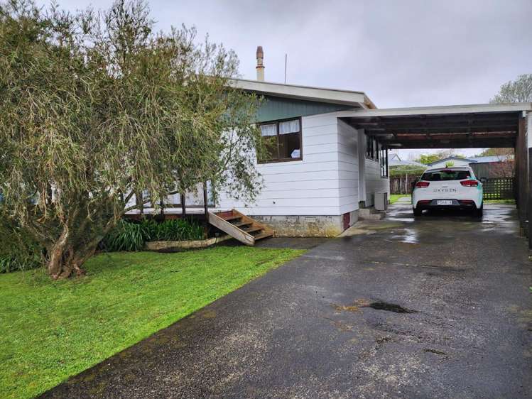 1 Jasper Grove 11301_12