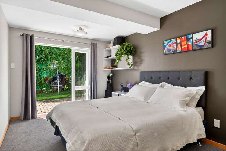 23 Cliff Road Torbay_14